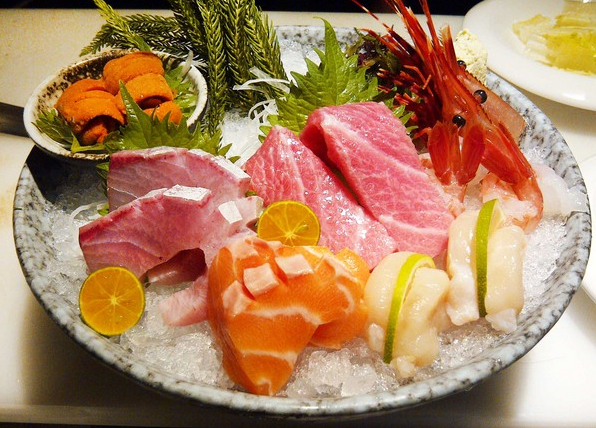 台中大遠百美食推薦
